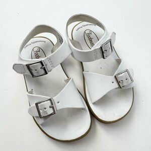 FootMates size 7 Classic Tide White Kids Sandals